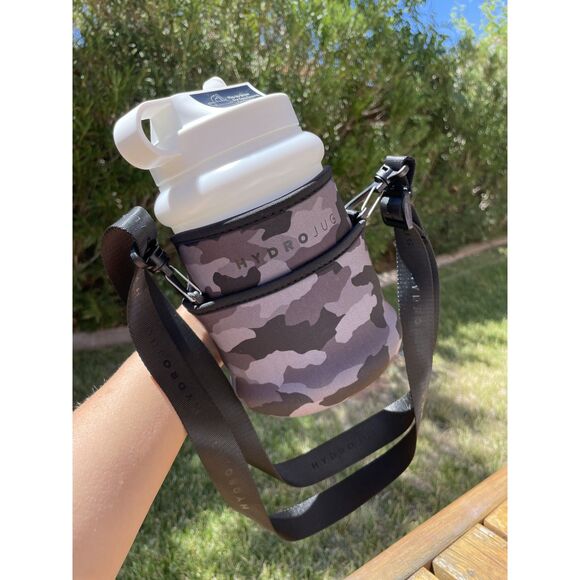 HydroJug Small 32 oz Water Bottle with Sleeve & Strap – Brand New – Leak-Proof, - Picture 6 of 8